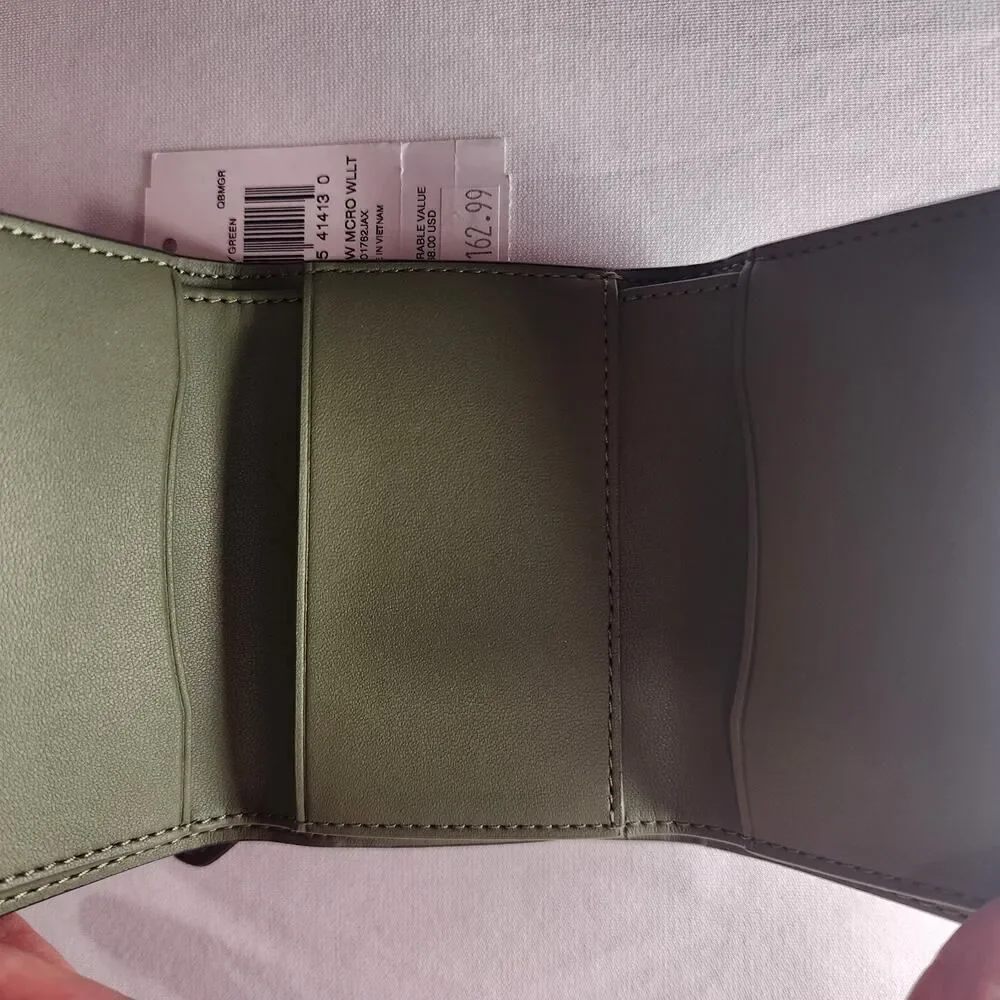 COACH’s LTH TNL HW MCRO WLLT 11001752US25 QB/MILITARY GREEN CP260 QBMGR